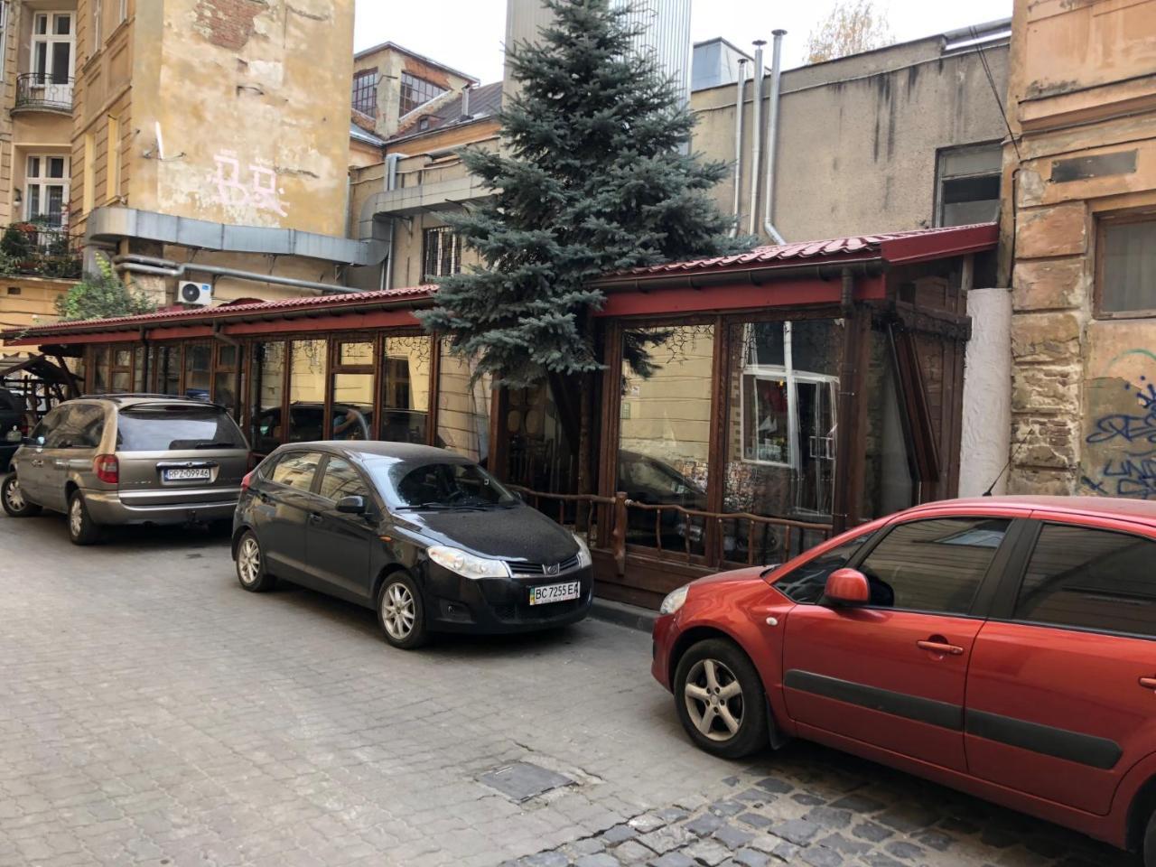 Apartment On Mikhalcuk Лвив Екстериор снимка