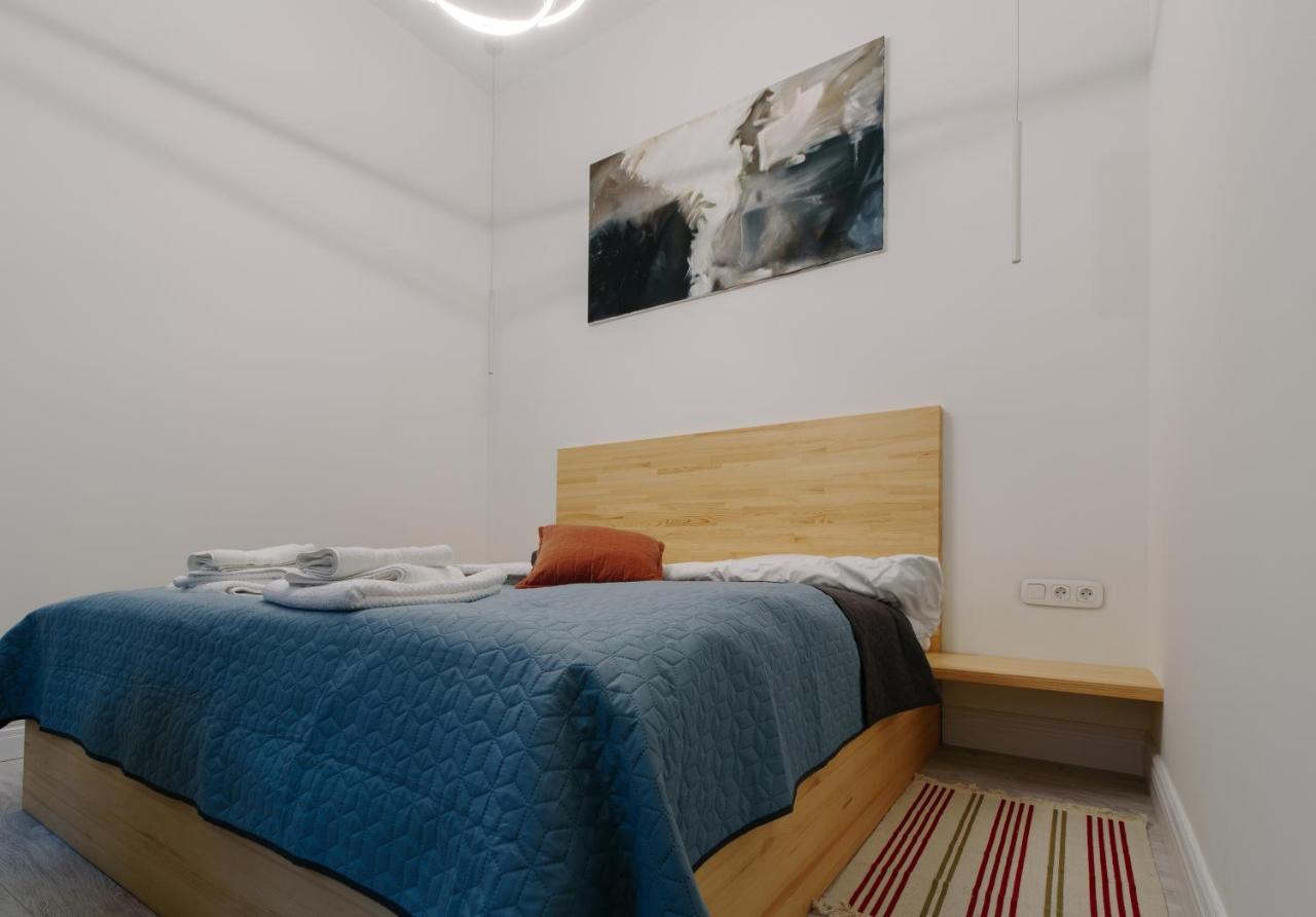 Apartment On Mikhalcuk Лвив Екстериор снимка