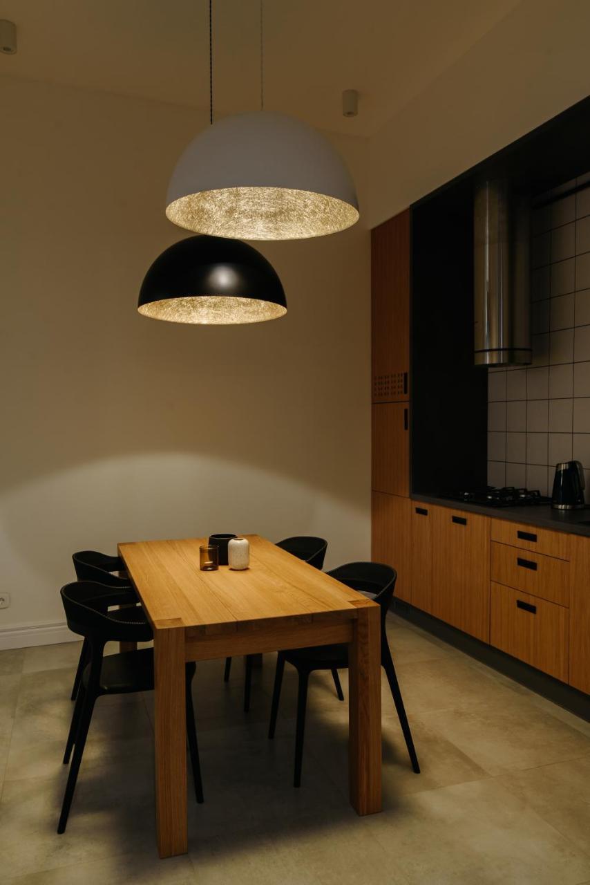 Apartment On Mikhalcuk Лвив Екстериор снимка